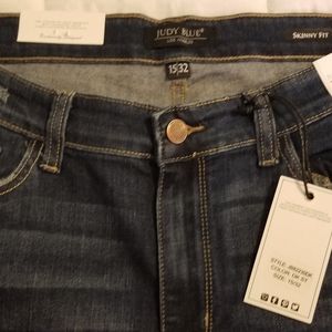 Distressed Judy Blue jeans
